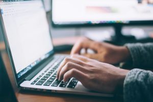 Devenir Media Buyer Freelance : Votre Roadmap pour Cartonner en 2025 !