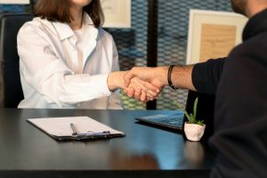 Devenir Recruteur Indépendant en 2025 : Le Guide Ultime pour Réussir (ou Échouer)